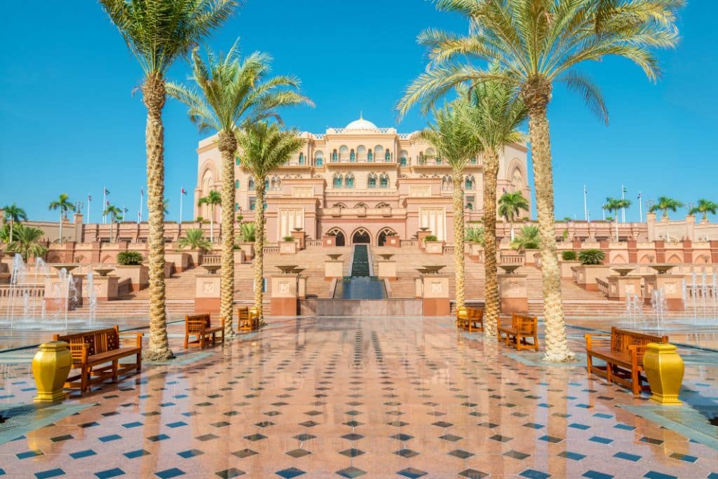 Abu Dhabi Layover – The Ultimate Adventure of the Capital’s Delights