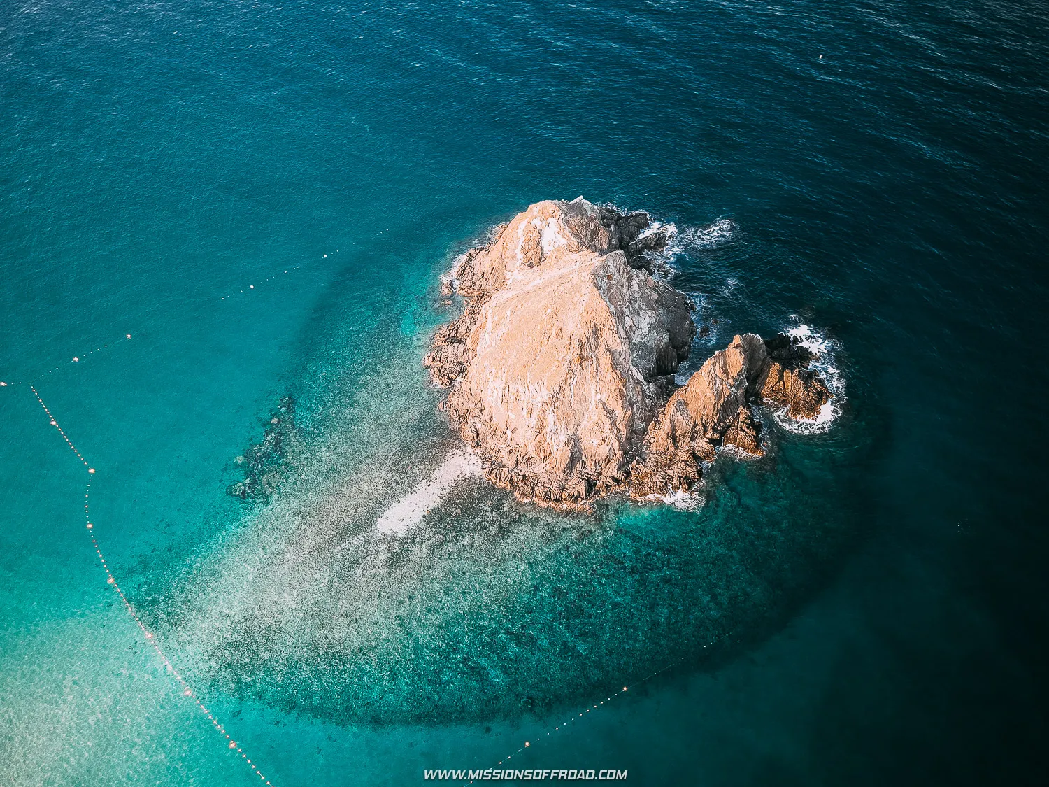 Snoopy Island Retreat: Adventure, Relaxation, and Scenic Beauty in Fujairah