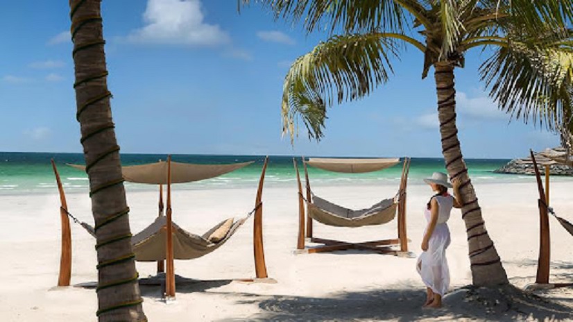 Ajman Shores and Shops: A Day of Beachside Bliss and Retail Therapy