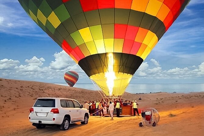 Dubai Hot Air Balloon Ride: The Best Way to See the Desert’s Endless Horizon With Deluxe Flight